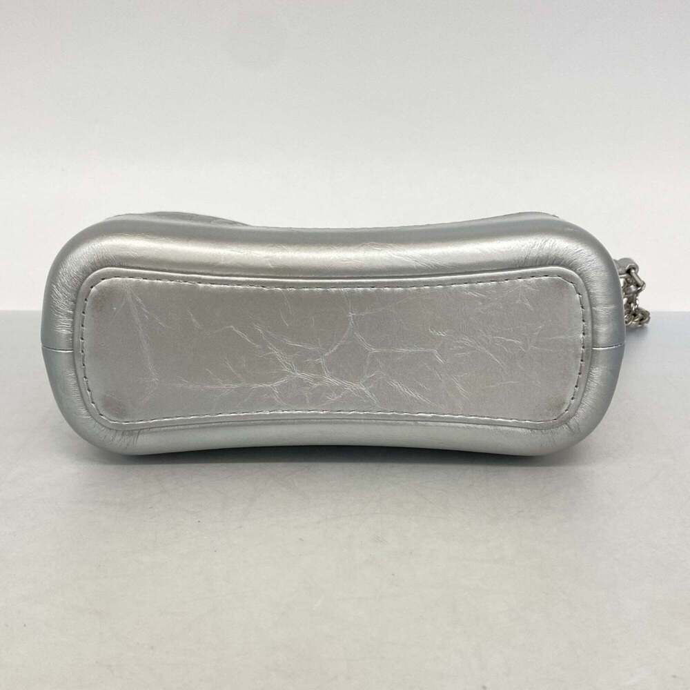 CHANEL Gold Shoulder Bag - Picture 3 of 10